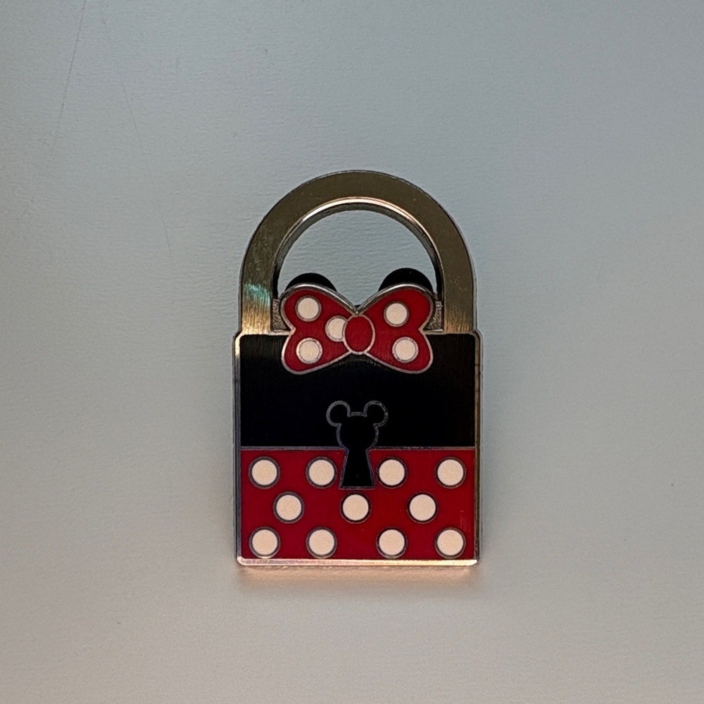 Authentic Disney Trading Pin Minnie Mouse Padlock 2013